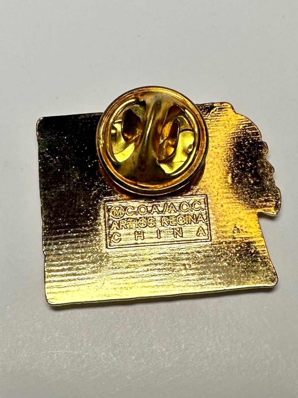 ✨2 for $10✨  Vintage Kellogg’s Olympic Lapel Pin Canada Team Enamel Collectible - Picture 3 of 3